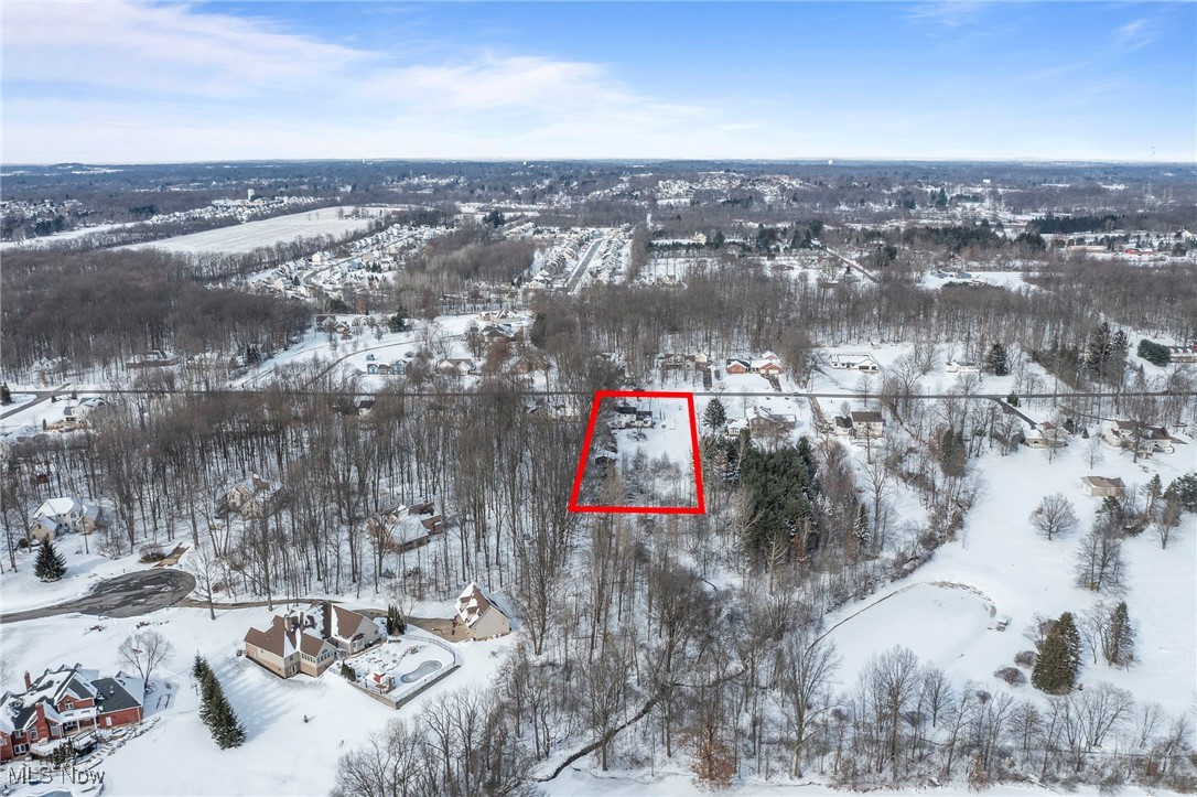 636 Wall Road Wadsworth, OH 44281 - Photo 35 of 35 View of snowy aerial view