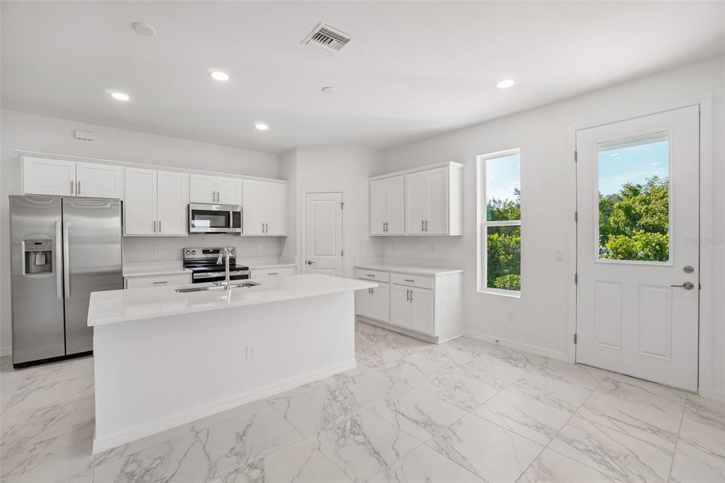 610 Silver Strm Court Brandon, FL 33511 - Photo 11 of 36