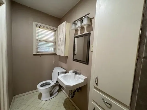 $1,995 | 1479 Beechwood Lane, Abilene, TX 79603