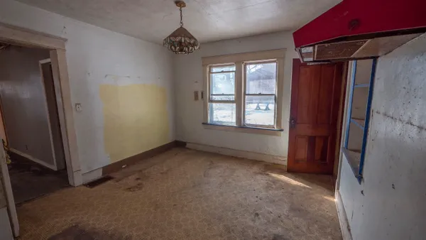 $52,900 | 324 East North Lake Street, Hancock, WI 54943