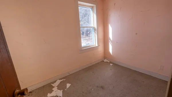 $52,900 | 324 East North Lake Street, Hancock, WI 54943