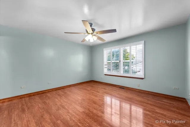 $375,000 | 2076 Longwood Court, Romeoville, IL 60446