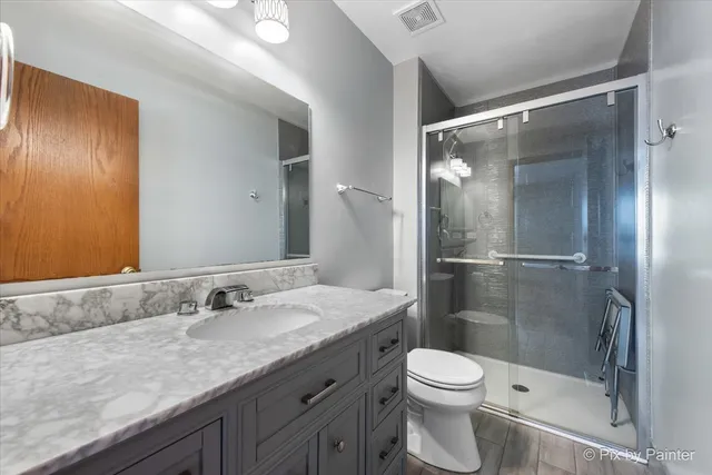 $375,000 | 2076 Longwood Court, Romeoville, IL 60446