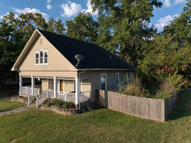 $95,000 | 601 North Canal Street, Mount Vernon, IN 47620