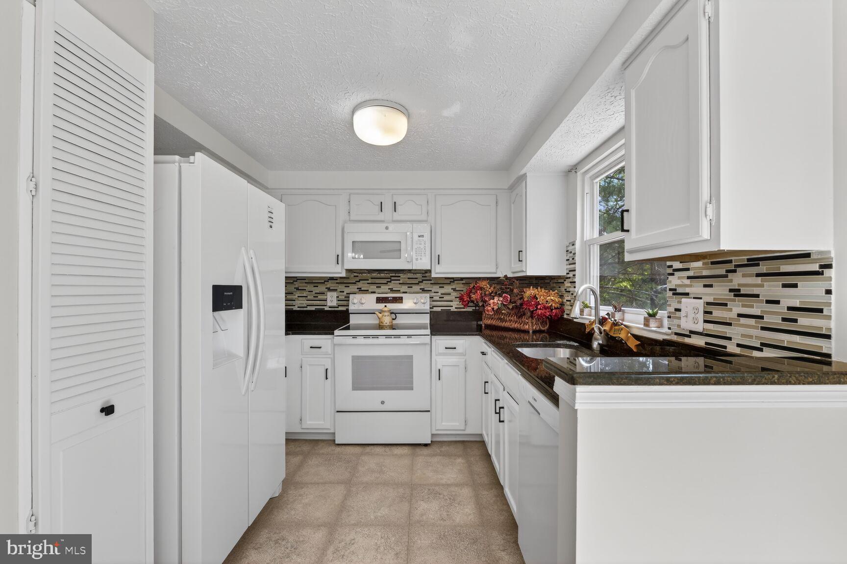 1754 Sundance Drive Reston, VA 20194 - Photo 17 of 44