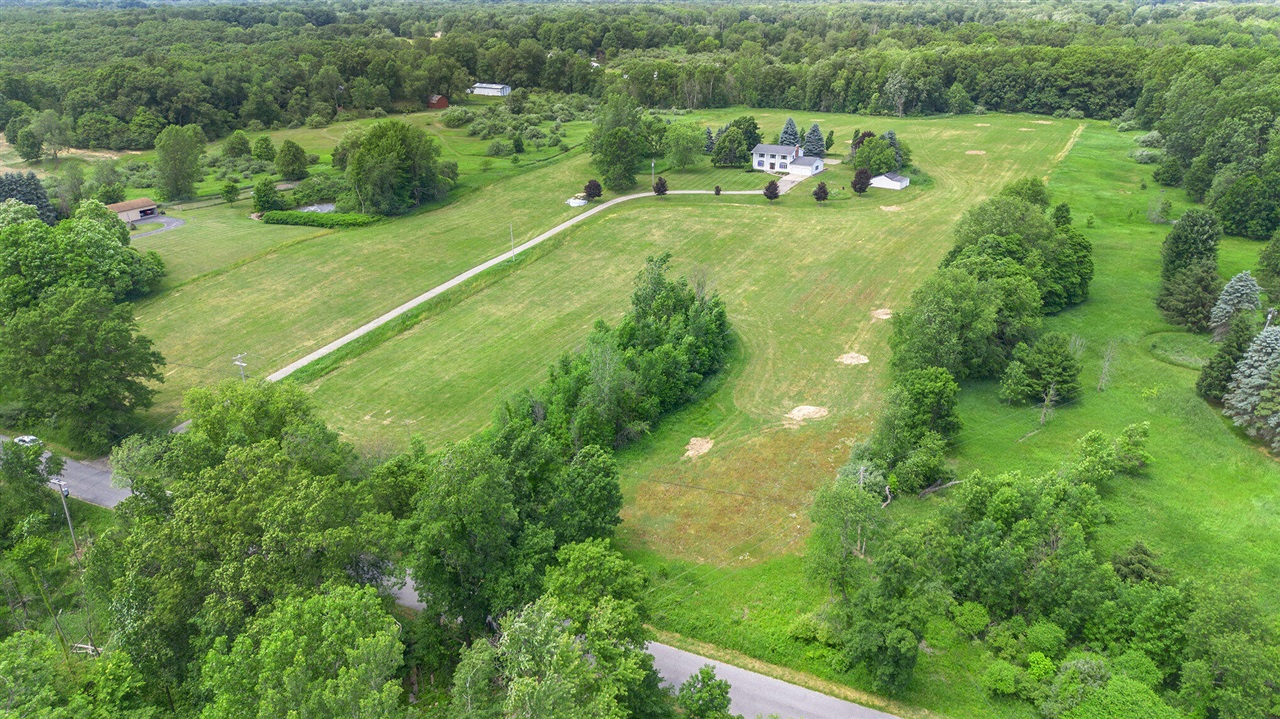4 6 Mile Road Comstock Park, MI 49321 - Photo 6 of 10