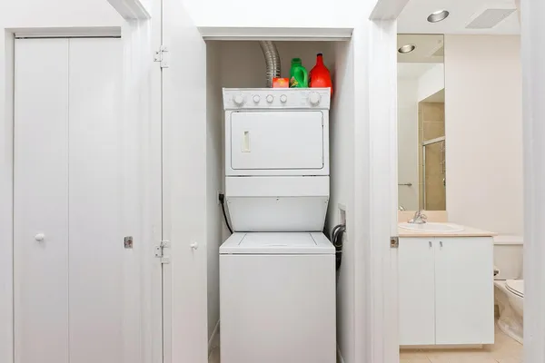 $3,750 | 1551 North Flagler Drive, Unit UPH 2 (ANNUAL OR SEASONAL), West Palm Beach, FL 33401