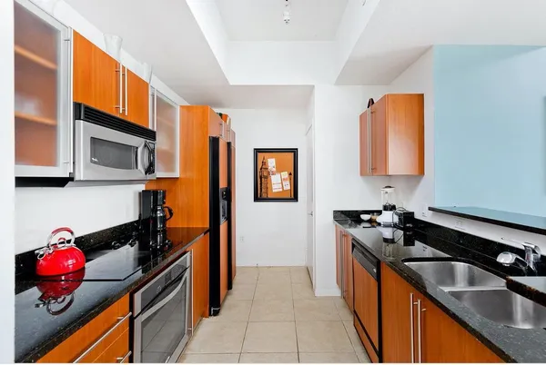 $3,750 | 1551 North Flagler Drive, Unit UPH 2 (ANNUAL OR SEASONAL), West Palm Beach, FL 33401