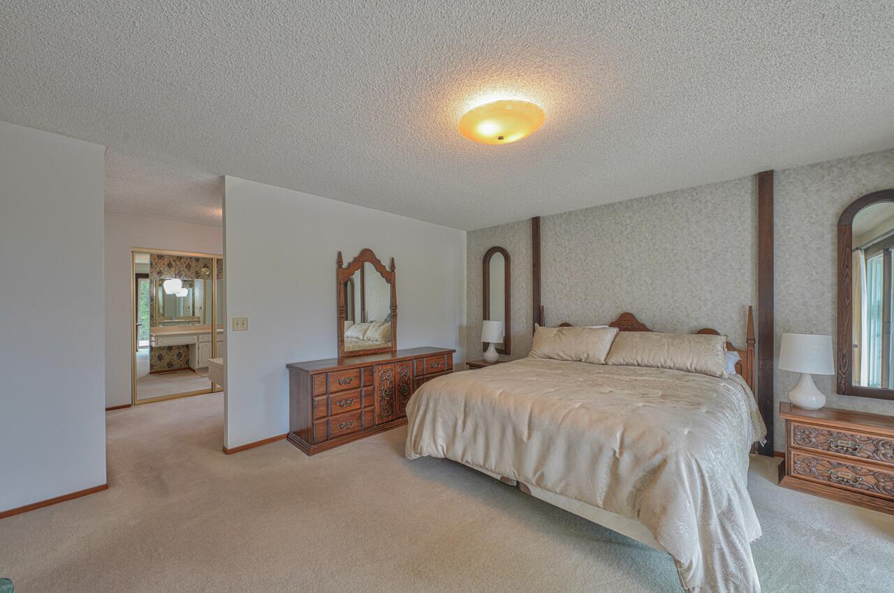 9220 Canyon Oak Road Salinas, CA 93907 - Photo 18 of 32 Gallery Image 18