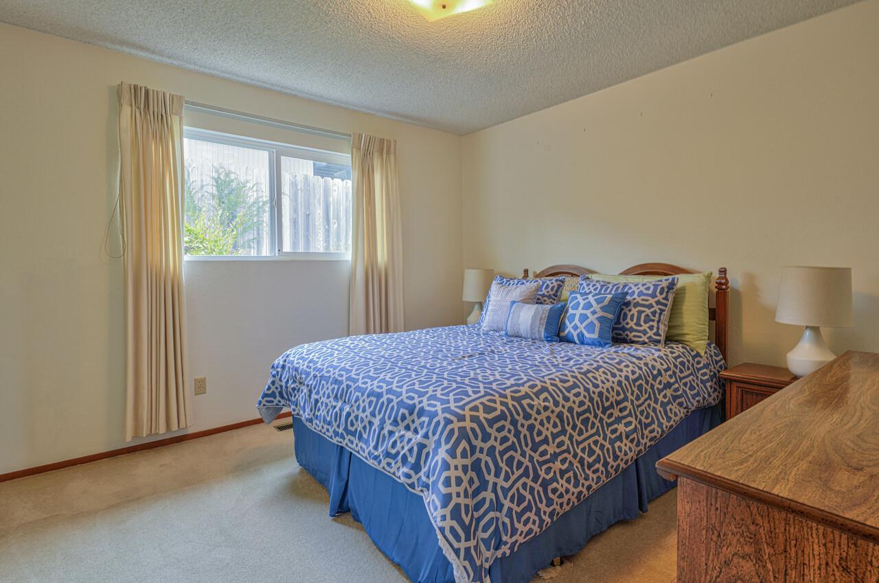 9220 Canyon Oak Road Salinas, CA 93907 - Photo 22 of 32 Gallery Image 22