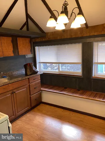 $1,000 | 110 Chester Pike, Glenolden, PA 19036