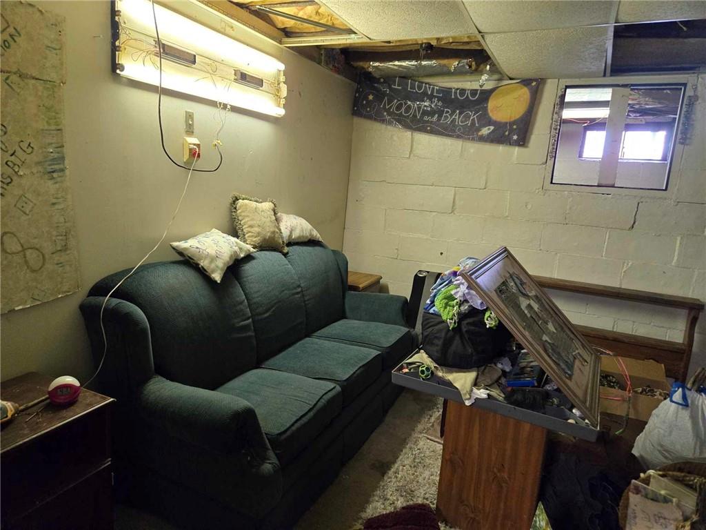 104 Forrest Street Petrolia, PA 16050 - Photo 20 of 22 a living room with furniture