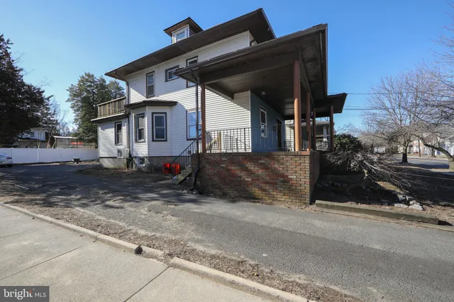 $1,800 | 1112 West Collings Avenue, Unit A, Oaklyn, NJ 08107