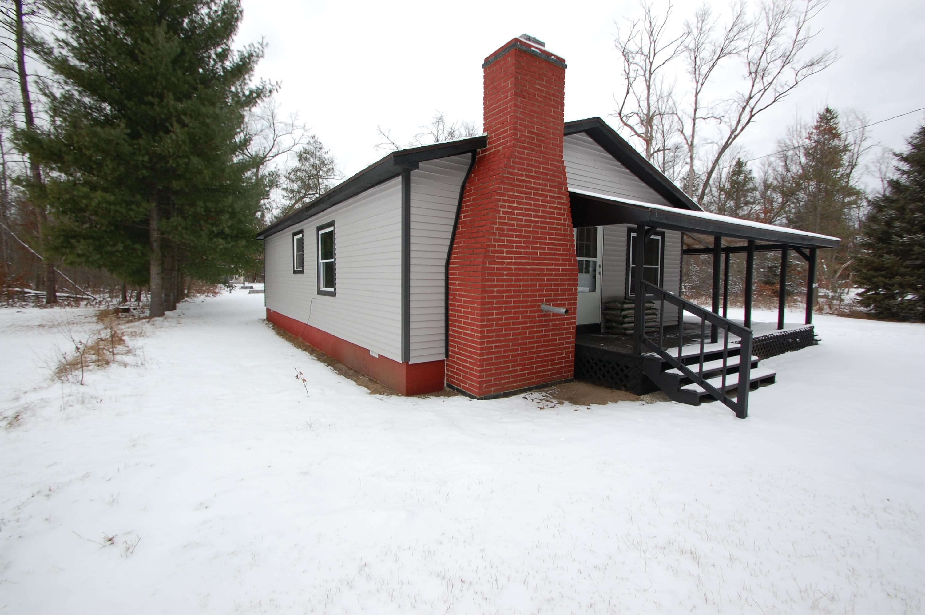 4048 Elbow Lake Road Prescott, MI 48756 - Photo 2 of 39 1929771-30f55f9a-68fd-4732-b1f5-aeba78537e4d.JPG