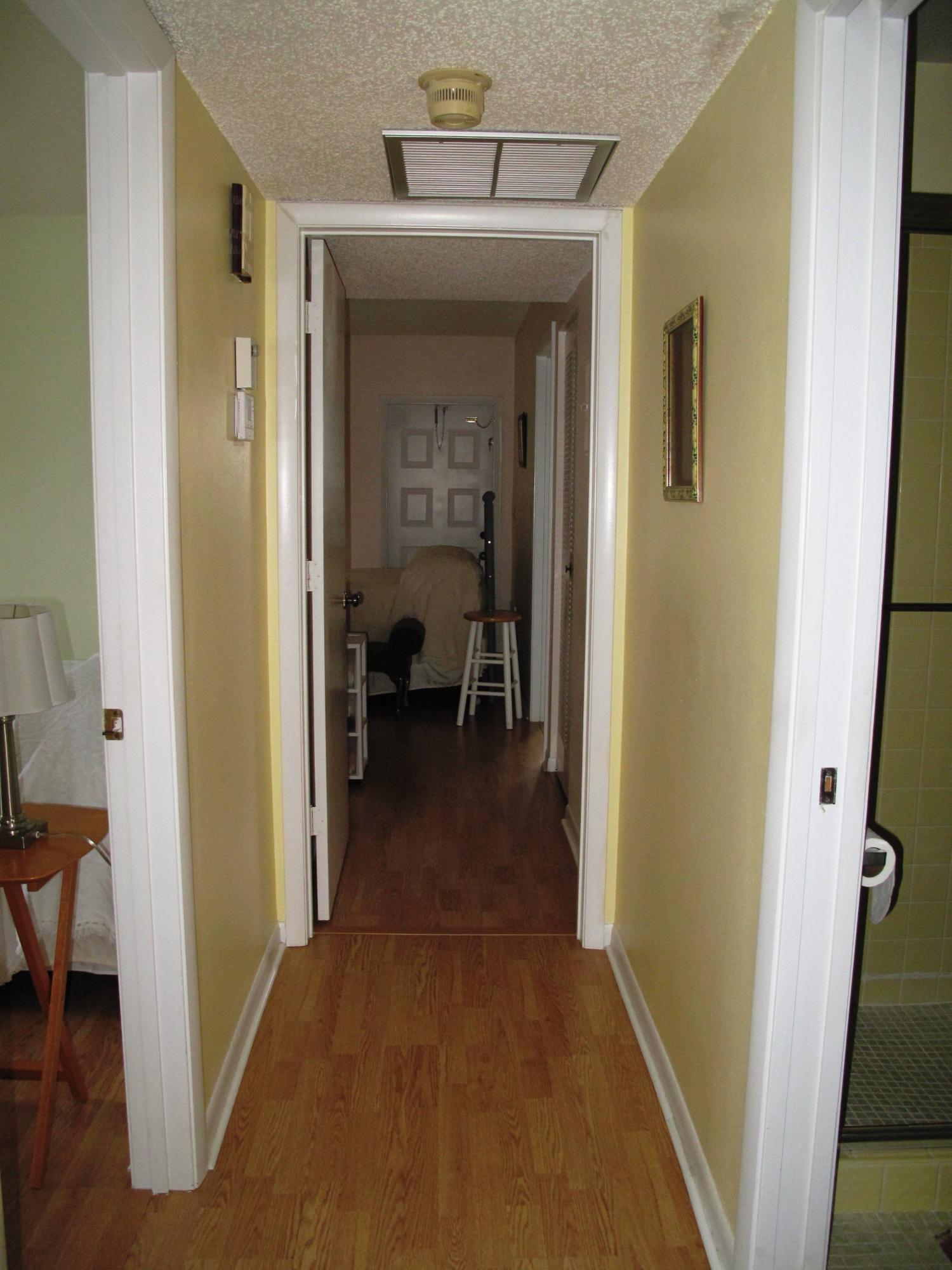13960 Nesting Way, Unit A Delray Beach, FL 33484 - Photo 17 of 45 Hallway