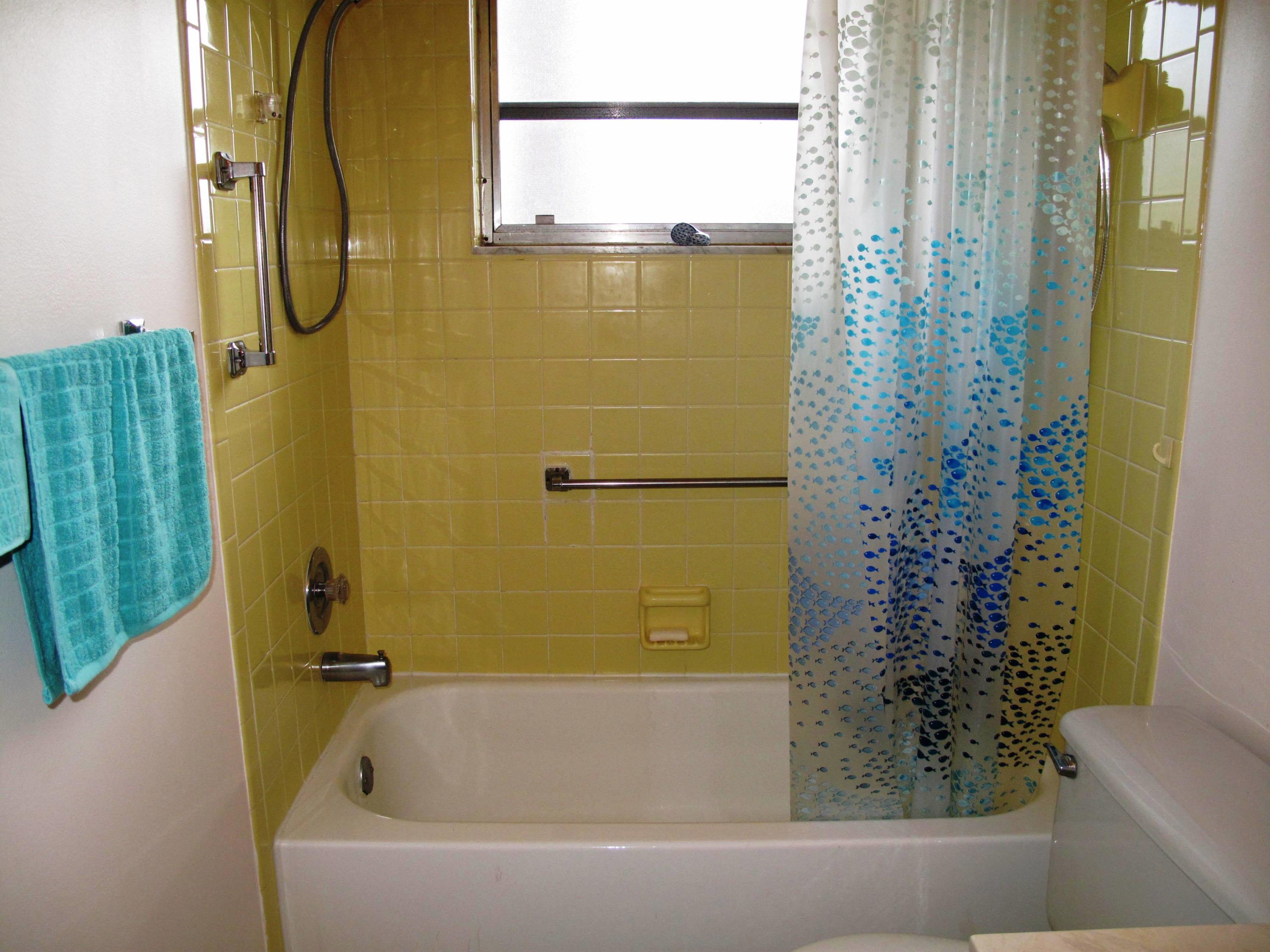 13960 Nesting Way, Unit A Delray Beach, FL 33484 - Photo 25 of 45 Master bathroom with combo shower and tu