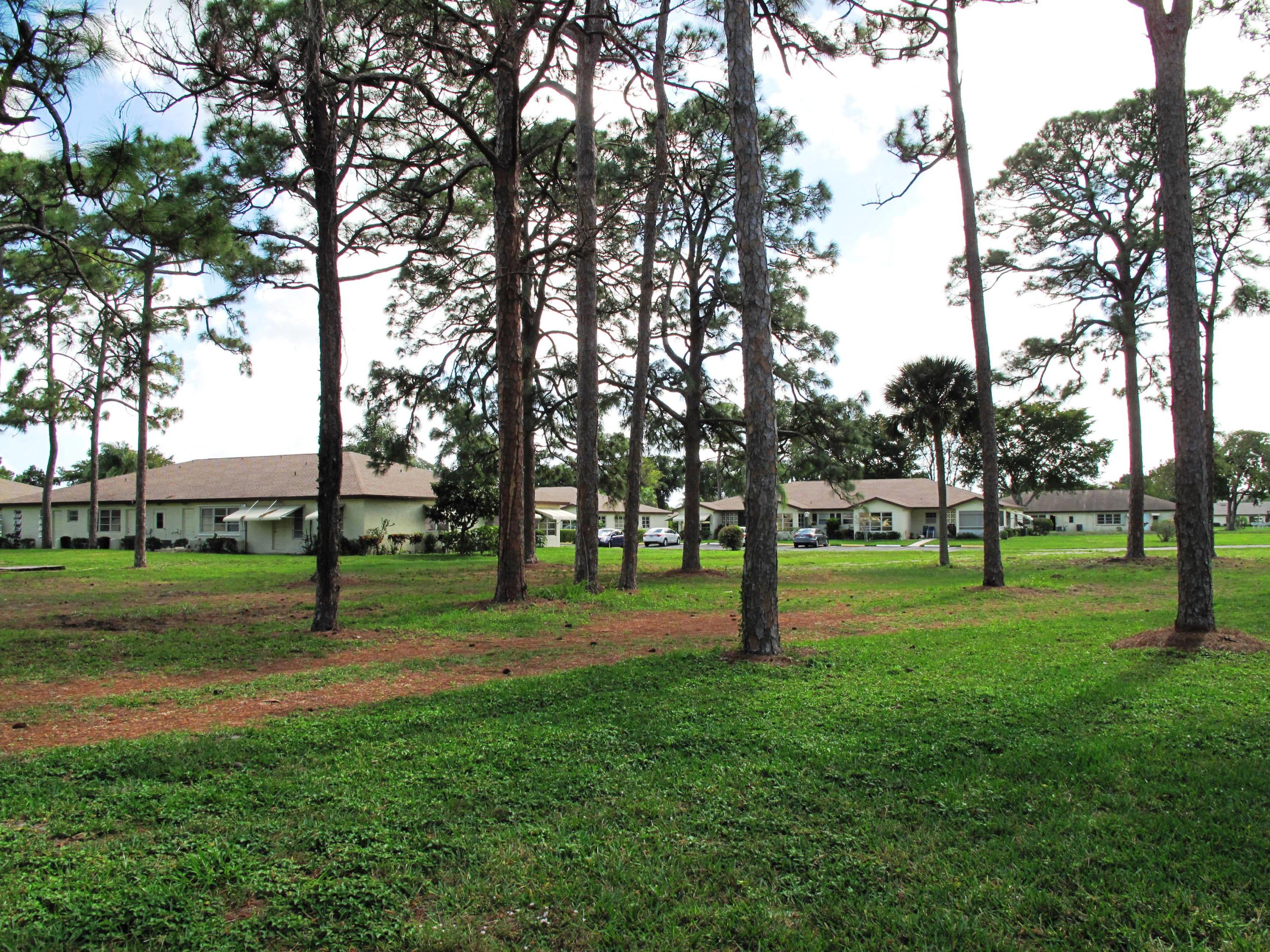 13960 Nesting Way, Unit A Delray Beach, FL 33484 - Photo 34 of 45 Private back yard