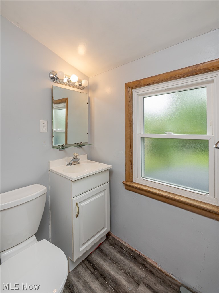 5670 Cherokee Road Cleveland, OH 44124 - Photo 19 of 37