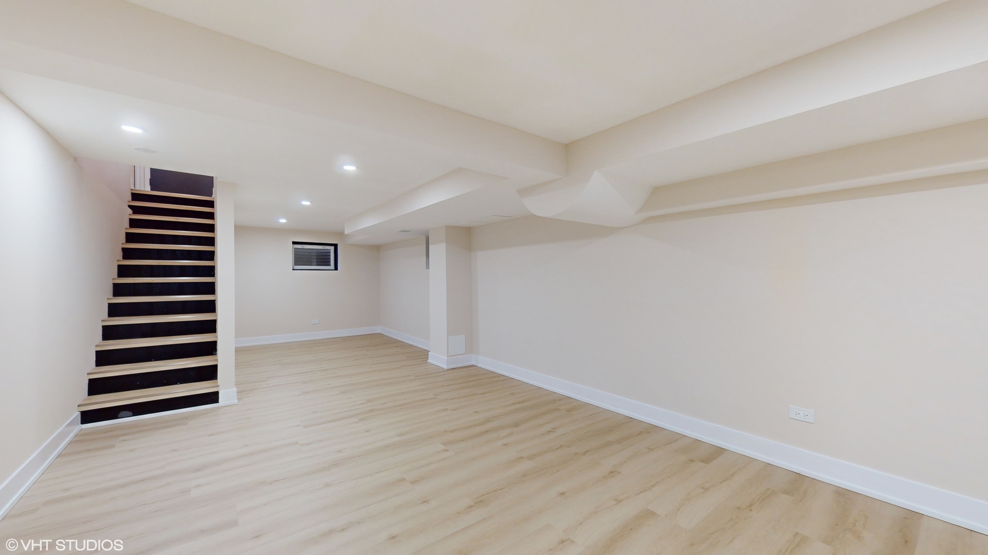 2140 Pfingsten Road Northbrook, IL 60062 - Photo 29 of 44 a view of an empty room with wooden floor