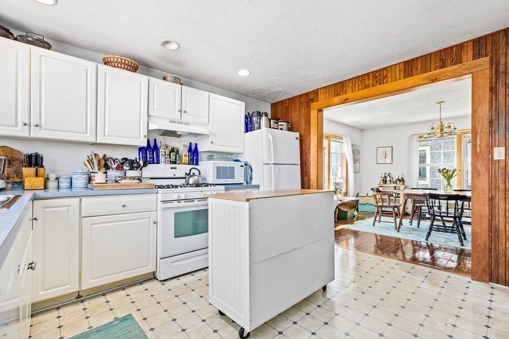 170-172 Turner Road Scituate, MA 02066 - Photo 13 of 31