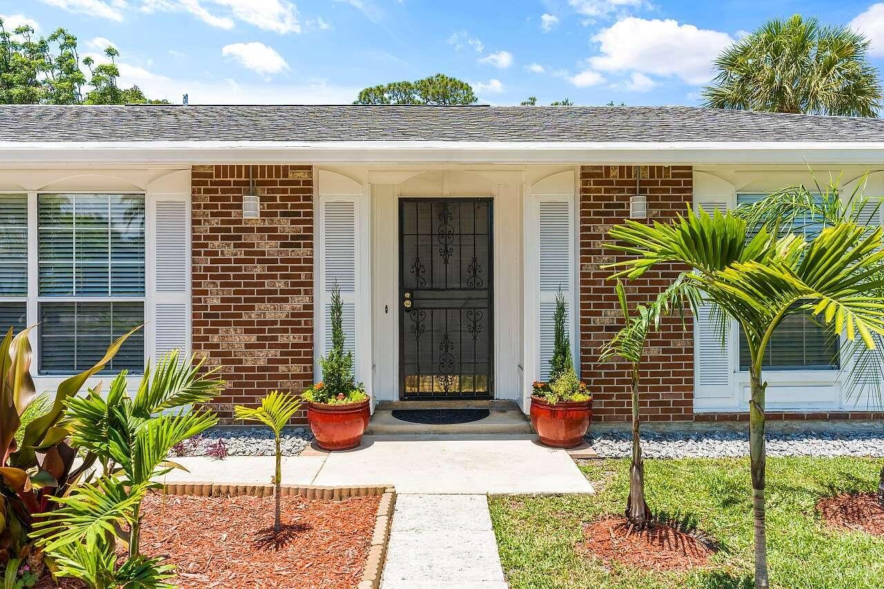 5103 Center Street Jupiter, FL 33458 - Photo 2 of 24 Mulligan.2