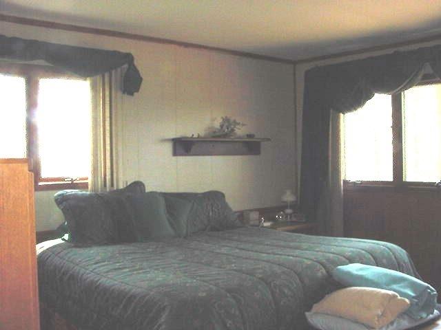 W18111 Neazor Point Road Germfask, MI 49836 - Photo 9 of 13 Gallery Image 9
