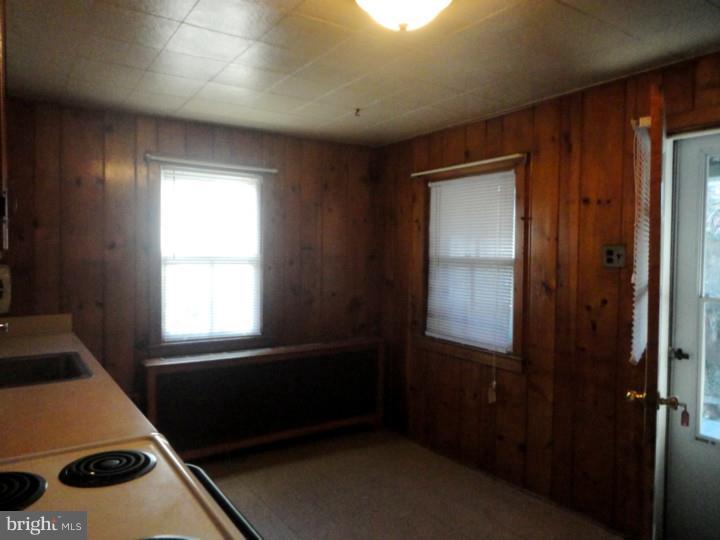 123 Walnut Street Spring City, PA 19475 - Photo 11 of 16 Kitchen