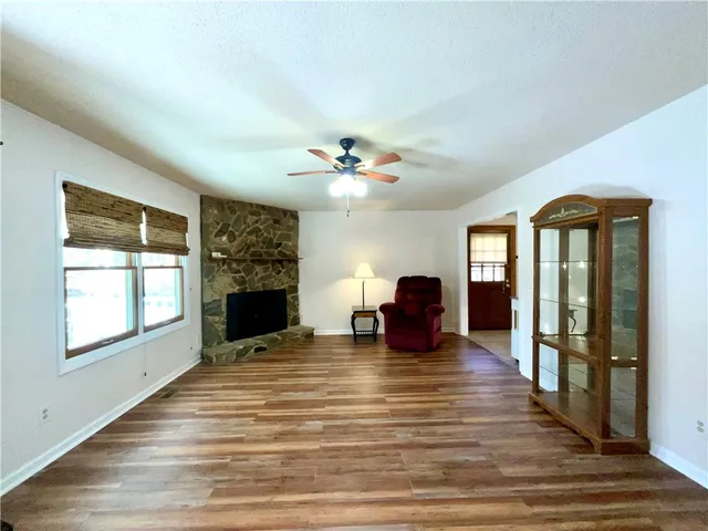 $242,000 | 331 Gaston Circle, Westminster, SC 29693