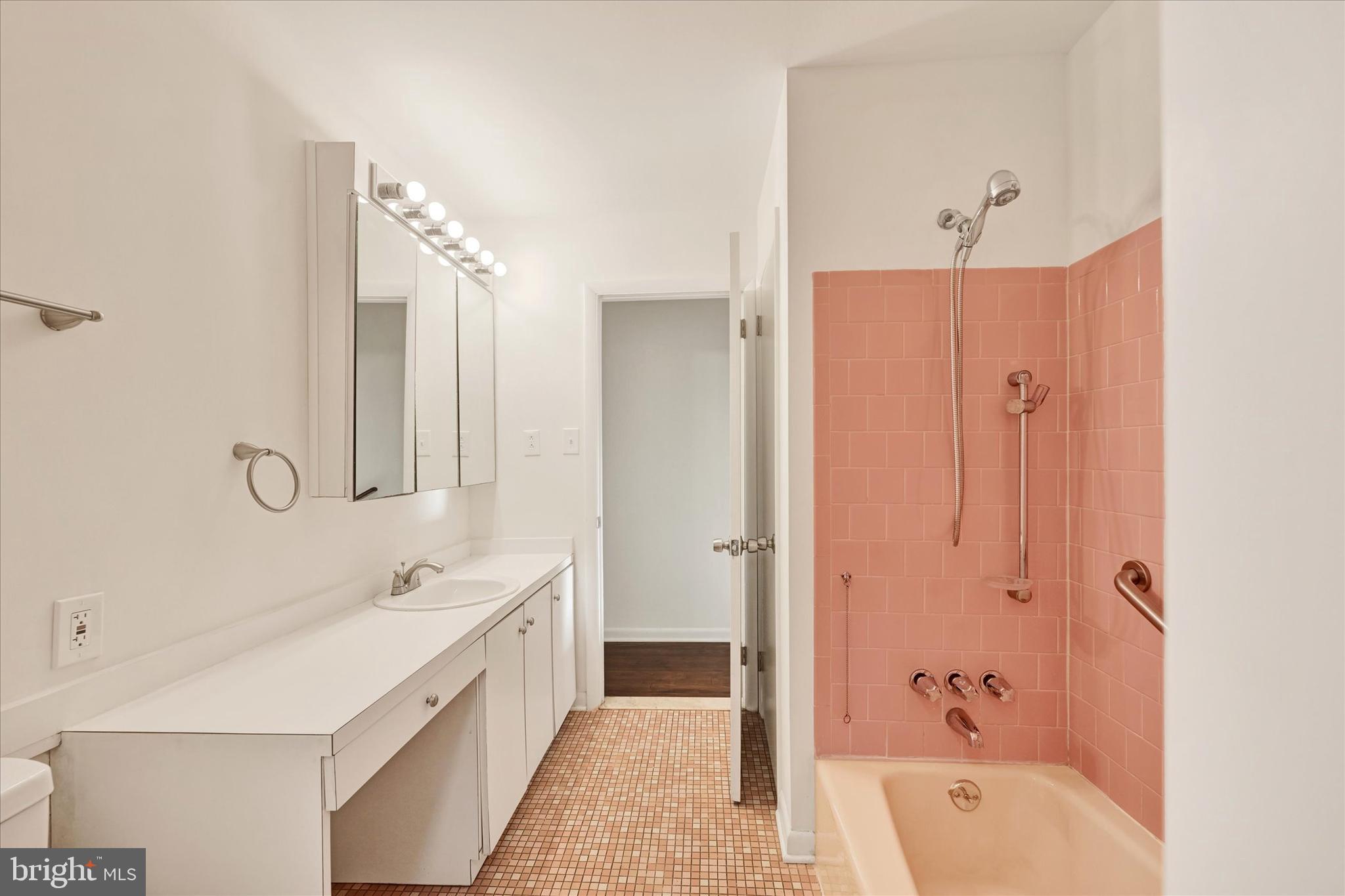 3814 Grantley Road Baltimore, MD 21215 - Photo 14 of 29