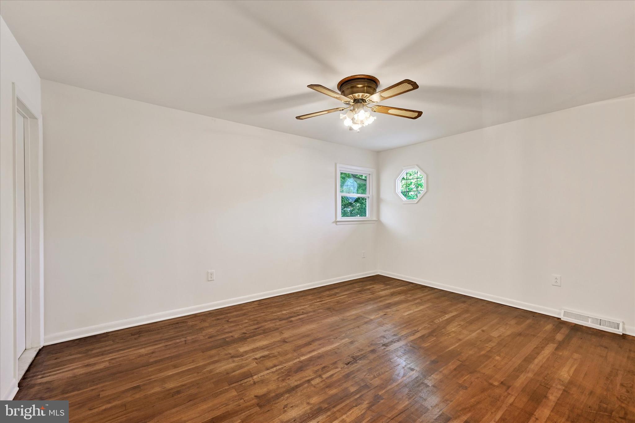 3814 Grantley Road Baltimore, MD 21215 - Photo 17 of 29