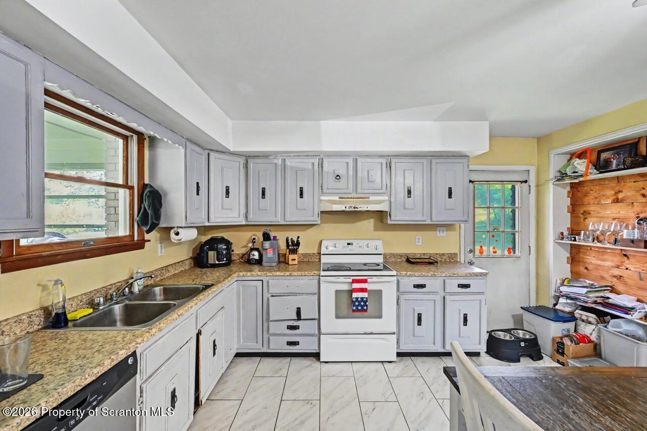 821 Scott Road Clarks Summit, PA 18411 - Photo 18 of 47 Kitchen