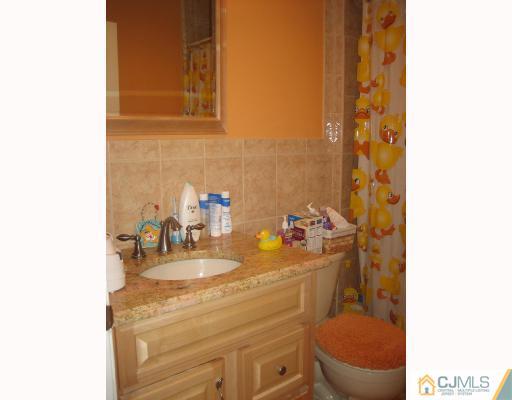 315 Prestwick Way Edison, NJ 08820 - Photo 10 of 10 Gallery Image 10