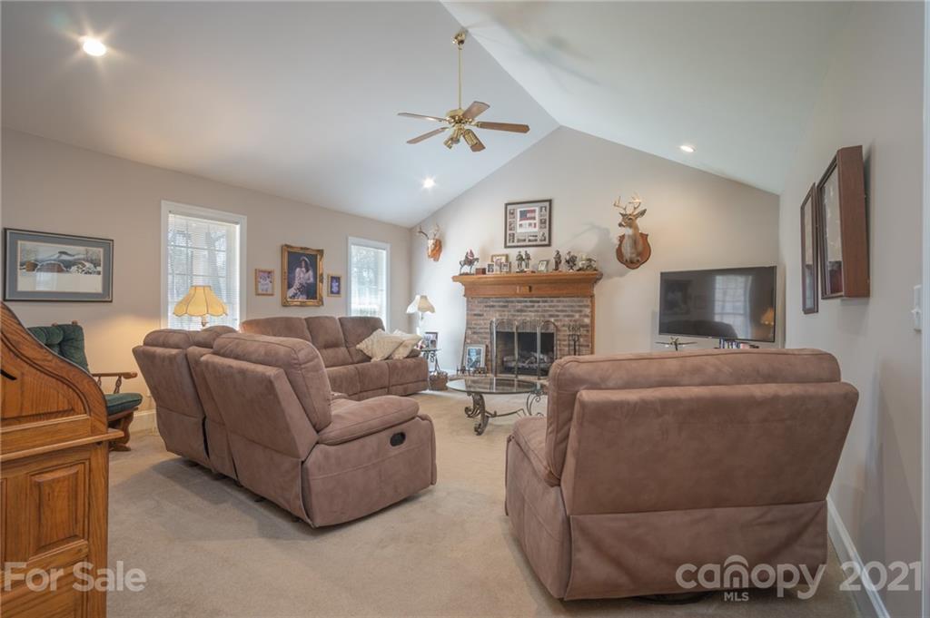 605 West Sandy Ridge Road Monroe, NC 28112 - Photo 8 of 34
