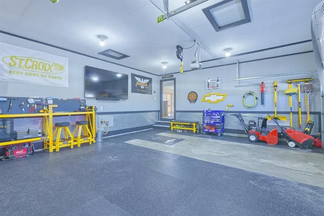 $276,400 | 845 Mallard Avenue, Winsted, MN 55395