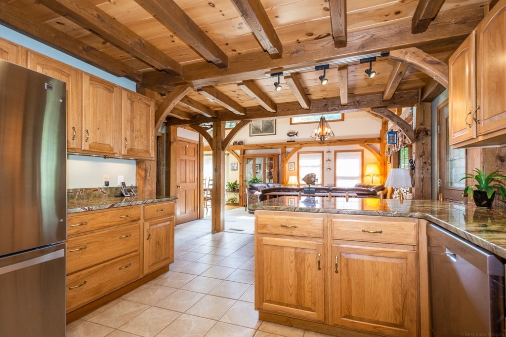 39 Bennetts Road Sturbridge, MA 01566 - Photo 6 of 30