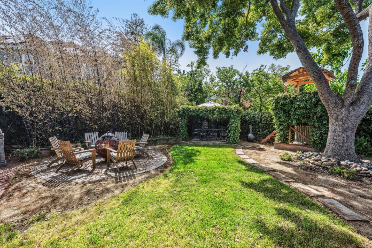 1575 Settle Avenue San Jose, CA 95125 - Photo 6 of 10 a view of backyard with sitting area