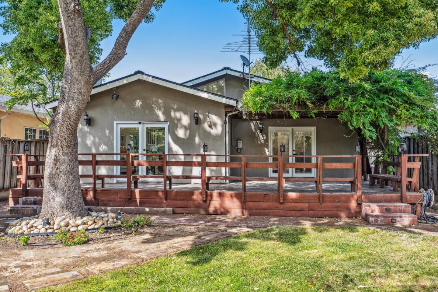 1575 Settle Avenue San Jose, CA 95125 - Photo 7 of 10 a view of a house with backyard and sitting area