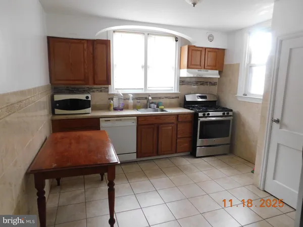 $2,000 | 5233 Westford Road, Philadelphia, PA 19120