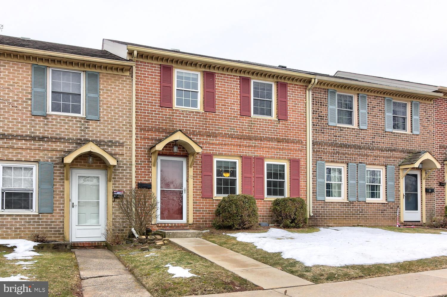 22 Stonegate Road Quakertown, PA 18951 - Photo 2 of 36 Gallery Image 2