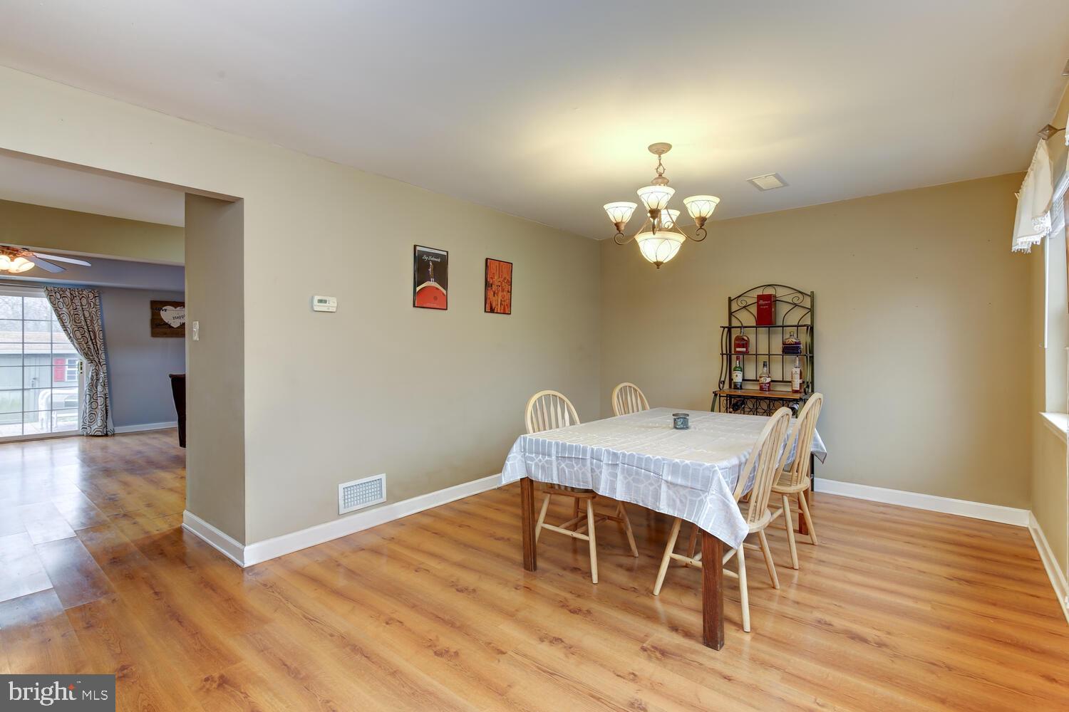 22 Stonegate Road Quakertown, PA 18951 - Photo 4 of 36 Gallery Image 4