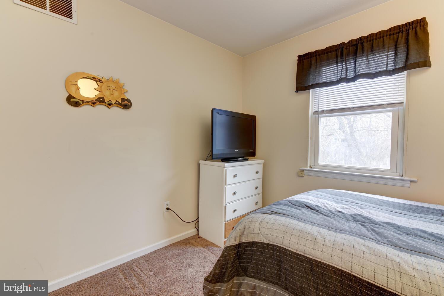 22 Stonegate Road Quakertown, PA 18951 - Photo 31 of 36 Gallery Image 31