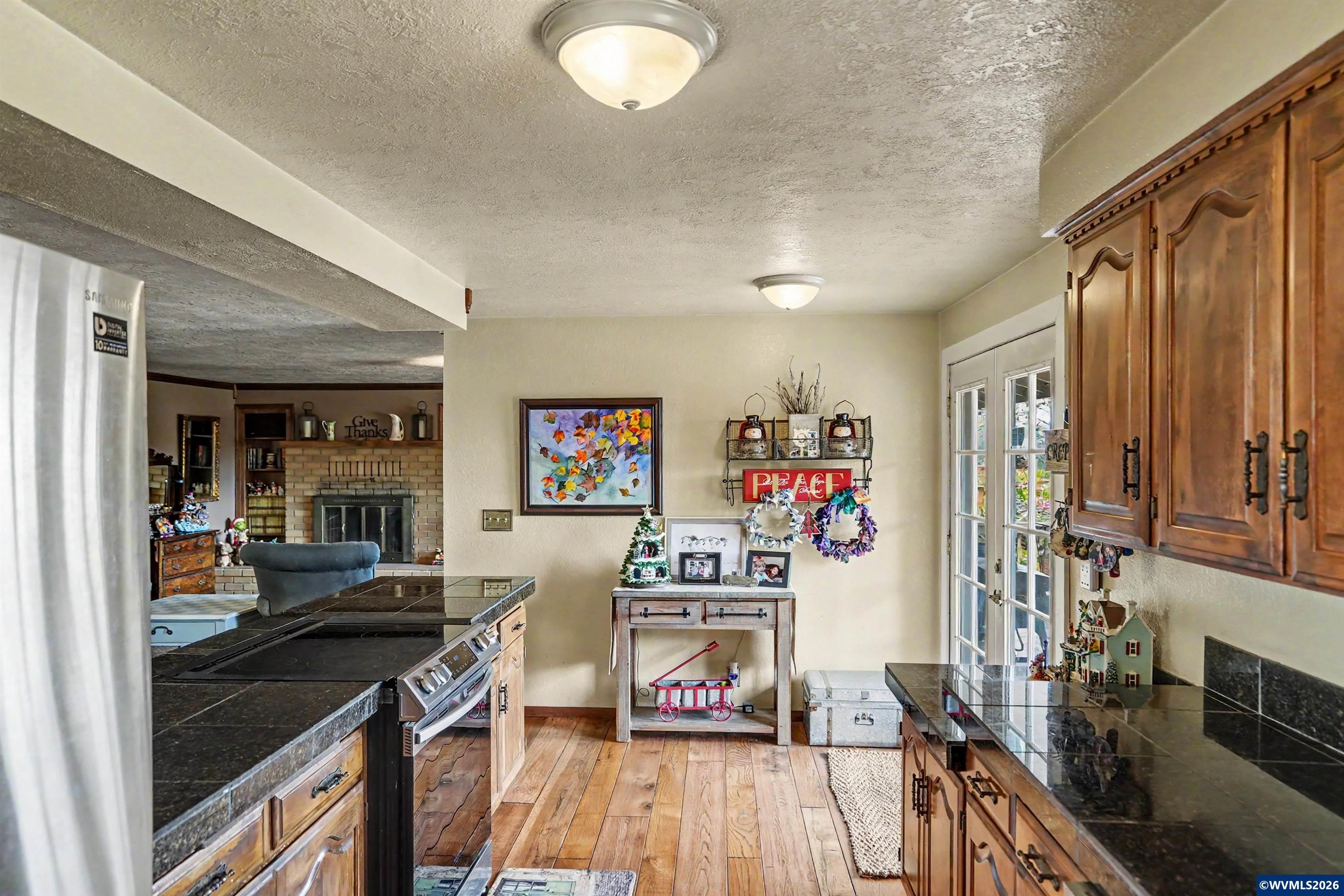 15991 Oakdale Road Dallas, OR 97338 - Photo 16 of 50