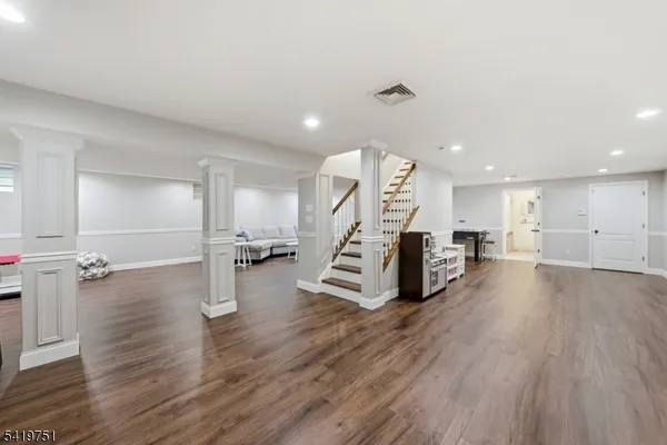 $1,350,000 | 28 Woodshire Terrace, Montville, NJ 07082
