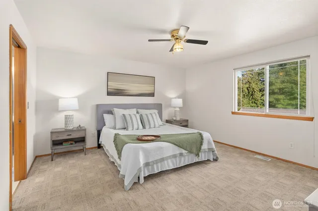 $930,000 | 2525 113th Place Southeast, Everett, WA 98208