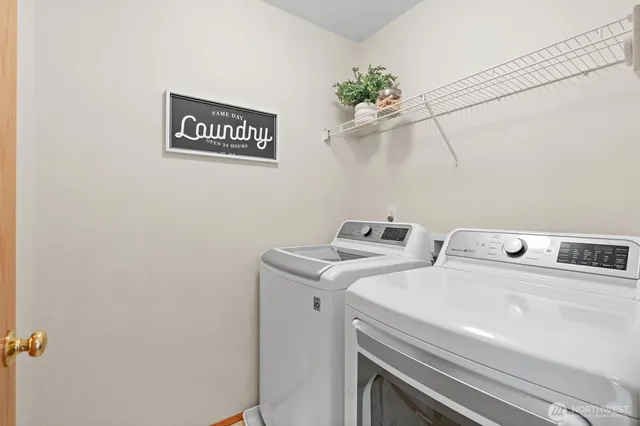 $930,000 | 2525 113th Place Southeast, Everett, WA 98208