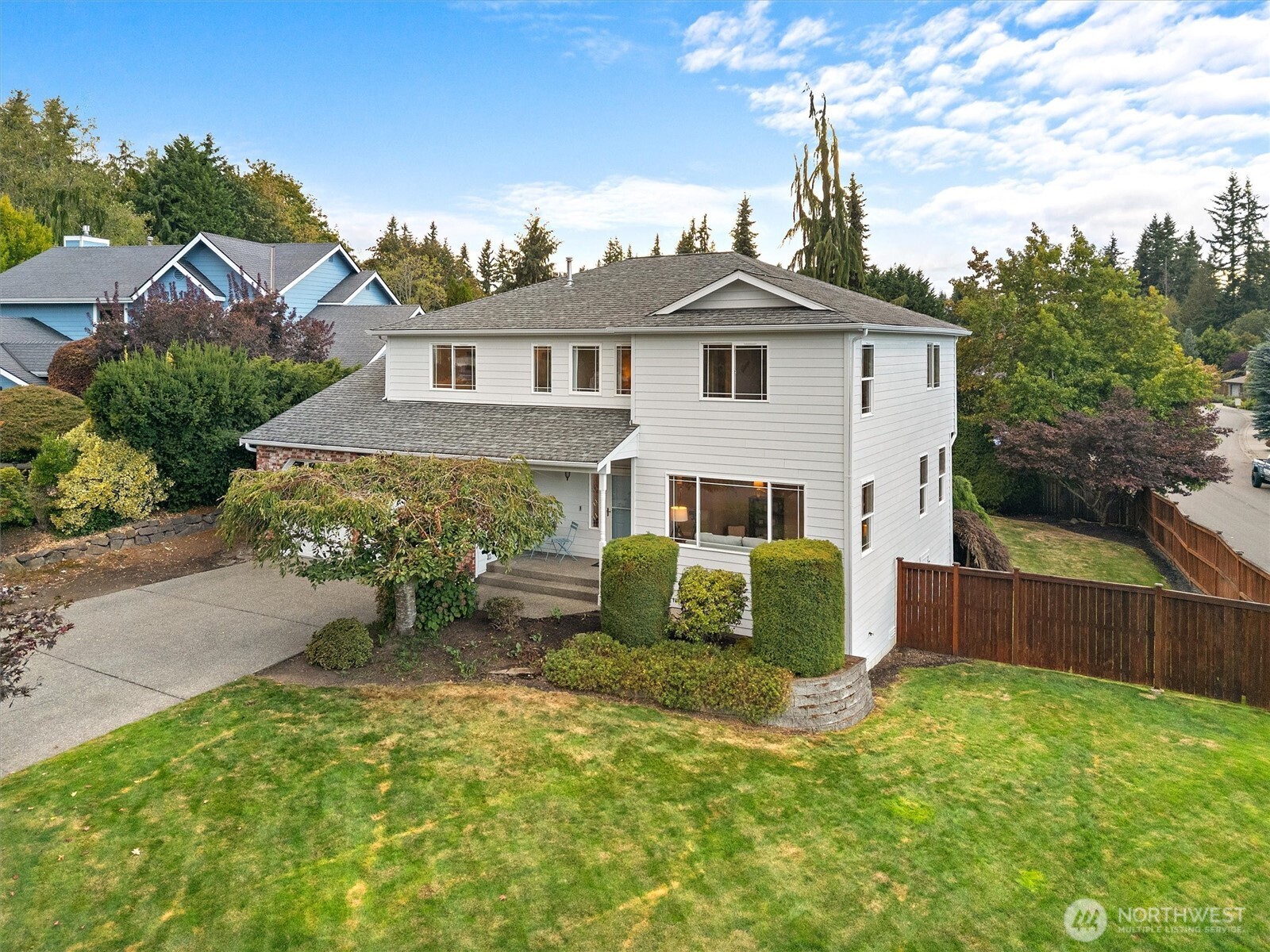 2525 113th Place Southeast Everett, WA 98208 - Photo 37 of 37 a front view of a house with garden