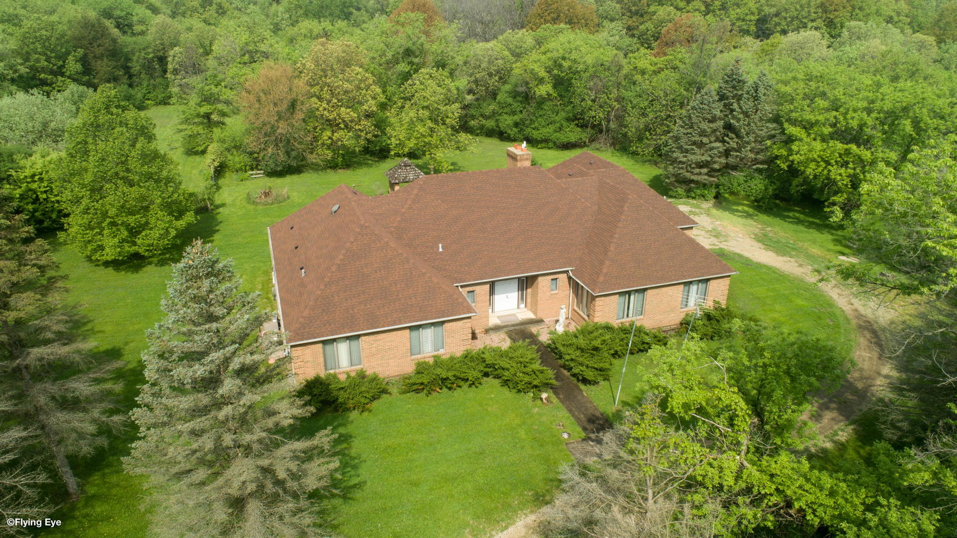 21820 North Harbor Road Barrington, IL 60010 - Photo 3 of 43 an aerial view of a house