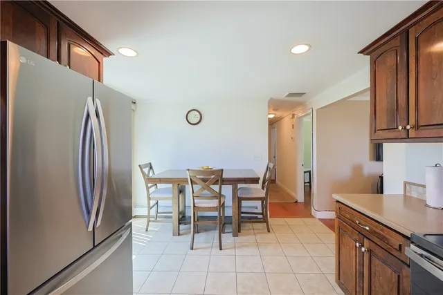 $430,000 | 6 Scott Lane, Bristol, RI 02809