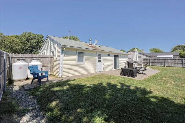 $430,000 | 6 Scott Lane, Bristol, RI 02809