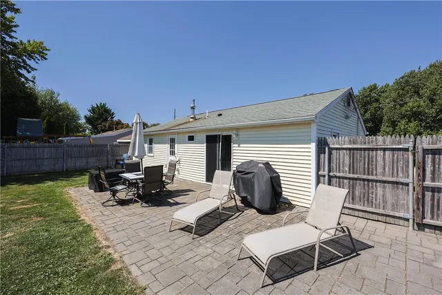 $430,000 | 6 Scott Lane, Bristol, RI 02809